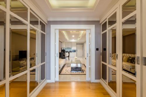 State tower High Floor City View Lovely Unit, Bangkok (photo 10)