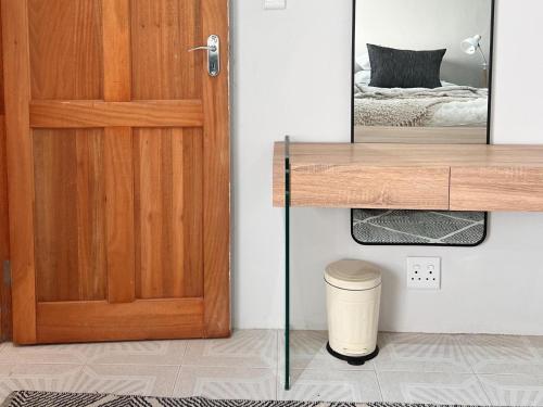 Whispering Thorns Off-Site Apartment