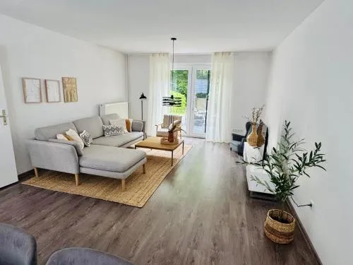 "Casa Nova - Garden Retreat Herford" ruhiges Townhouse mit Garten & Stil nahe Messe Bad Salzuflen in Herford, Deutschland