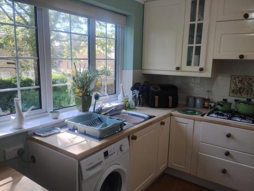 The Peak Retreat in Mottram