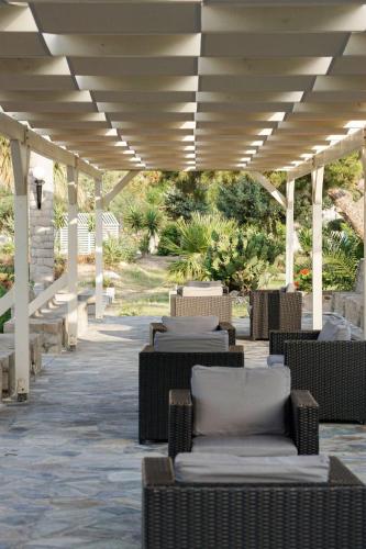 Lagada Beach Hotel in Milos