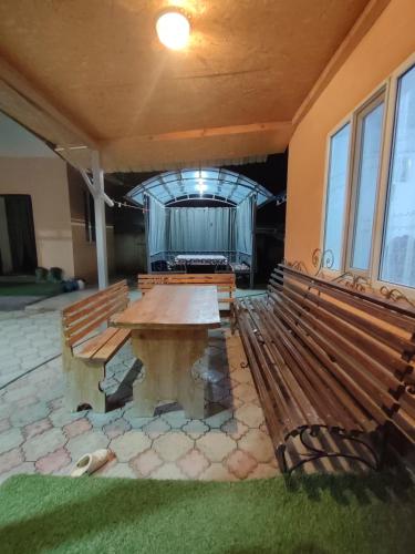 Oskar Guest House in Toktogul