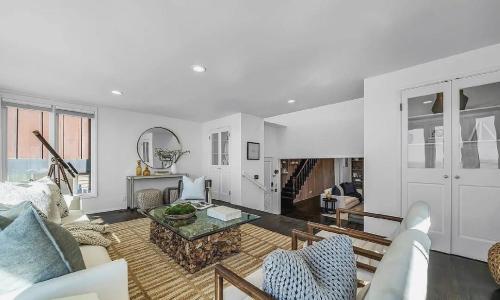 Beachfront Three-Bedroom with Direct Ocean Views, Лос-Анджелес (фото 3)