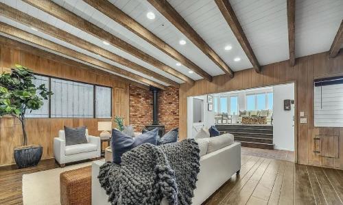 Beachfront Three-Bedroom with Direct Ocean Views, Лос-Анджелес (фото 7)