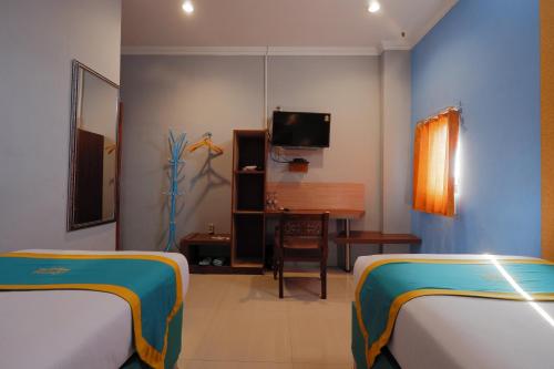room detail thumbnail 2