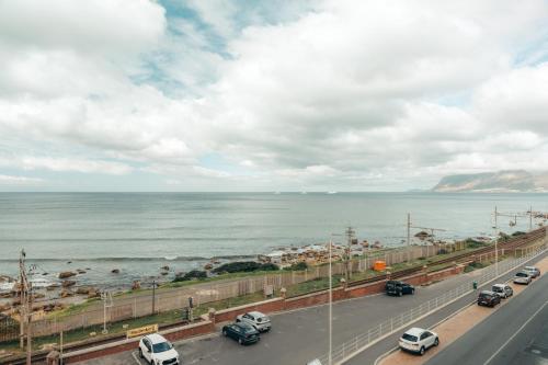 Salt & Sunrise Apartment 412, Muizenberg (foto 6)
