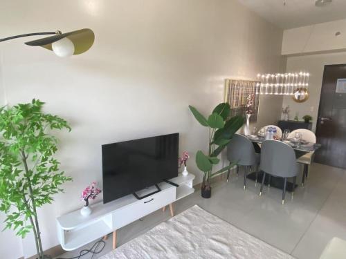Modern Boutique Spacious Apart ment Near Airport OKADA SOLAIRE MOA, Manila (foto 5)
