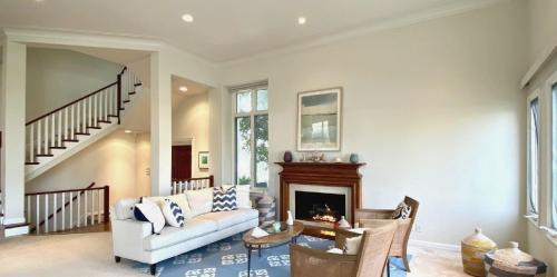 Expansive Five-Bedroom Home with Rooftop Entertain