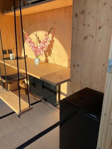 Zenbox Satori - the place to ease your mind in Manetin