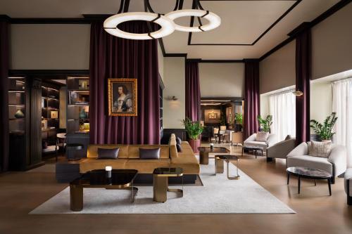  Sina De La Ville in Mailand