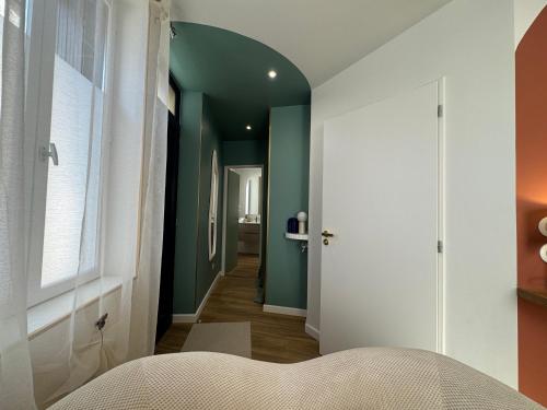 Le rêve de Gaïa appartement cosy, rénové, clim, wifi, idéal pour 2 (Le reve de Gaia appartement cosy, renove, clim, wifi, ideal pour 2) in Moulins