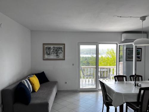 Apartments Mond in 果尼亞卡林