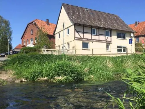 Ferienhaus in Amelgatzen mit Terrasse in Emmerthal, Deutschland