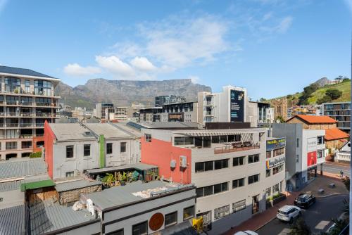 The Signature 409 - image 8