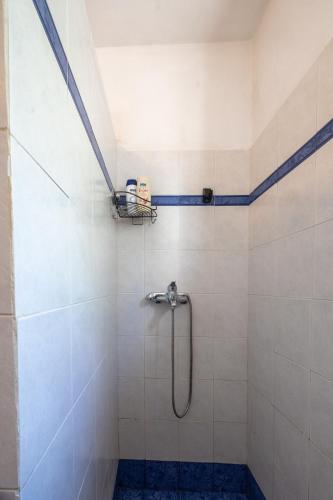 2 bedrooms, 3 beds