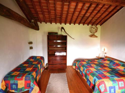 Cottage in Pescia with Pool & Garden, San Quirico (foto 7)