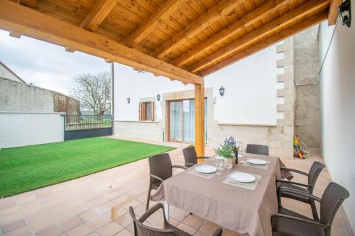 Amplia casa rural con barbacoa y jardín en Navarra gîte à louer Unzué