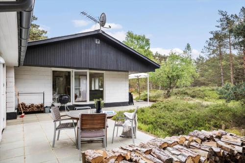 2714-Nexo-Jomfrustien-4 in Snogebaek