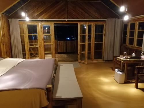 Niche Lifestyle Resort in Puer