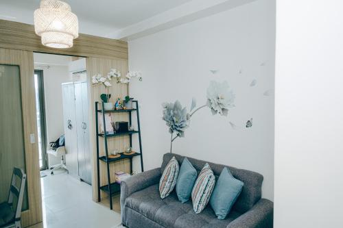 Budget staycation near moa, Manila