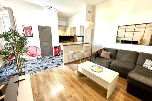 Spacious cocoon close to the beach