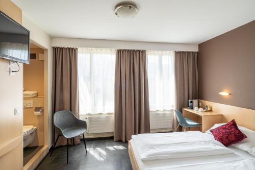 Hotel Blume / El Azteca - image 7