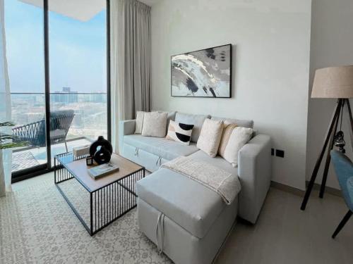 Modern 1BR Apt in Binghatti Gardenia with Pool & Gym! near Jumeirah Village Circle