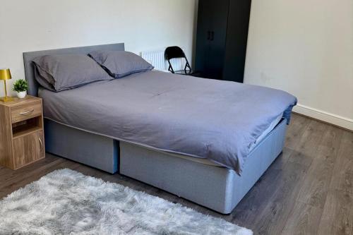 2 Bed Apartment - Sleeps 4 Balcony Pets Ok - image 3