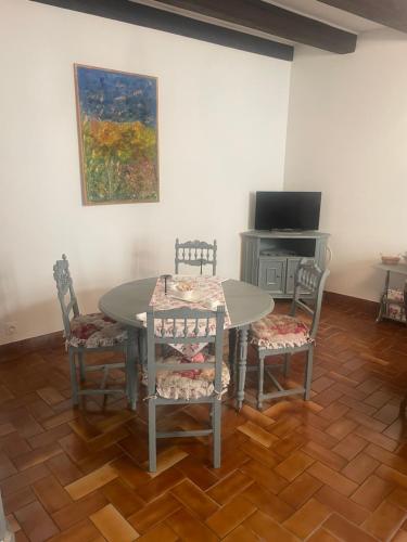 Le Doux Nid La Romantique in Saint-Aulaye