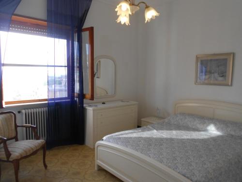 Atratina 76