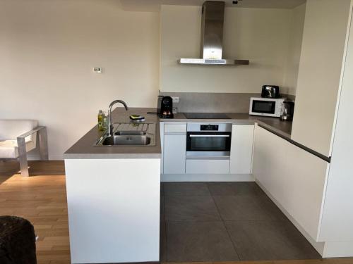 Modern City Apartment Close to Everything, Брюссель (фото 7)
