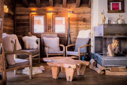 Le Chalet St Martin 10 pers, 5 chambres, avec sauna, piscine in Villarencel