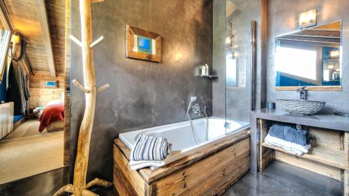 Le Chalet St Martin 10 pers, 5 chambres, avec sauna, piscine in Villarencel