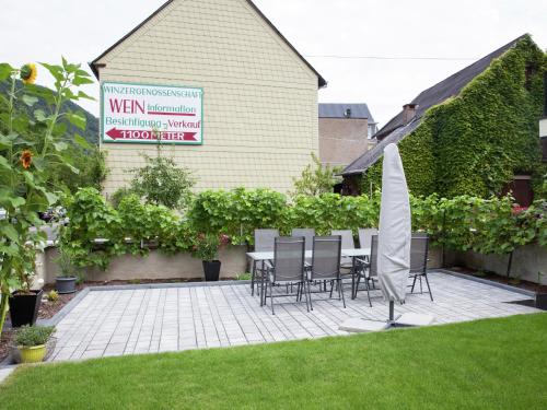 花園, Ernst Lakeside Escape in 恩斯特