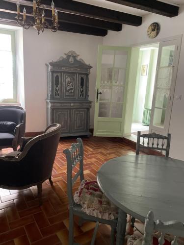 LE Doux Nid La Classique in Saint-Aulaye