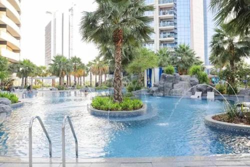 Luxury 1BHK in Damac Paramount Towers Business Bay - image 3