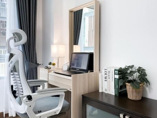 Spacious 53 Sqm l BTS Thong Lo l Ultra Fast WiFi, Bangkok
