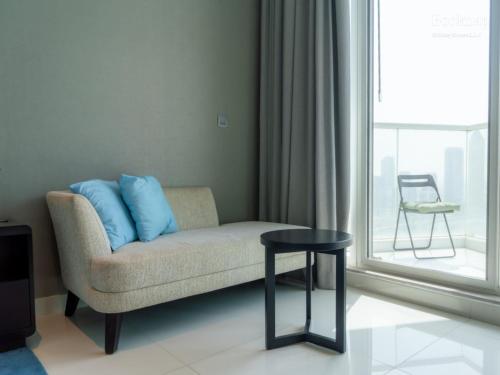 Luxury 1BHK Apartment at DAMAC Prive A Business Bay - image 2