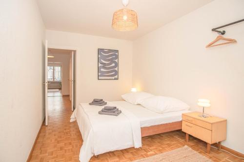 NEW Central 2-bedroom apartment with BaselCard, Basilej (fotografie 4)