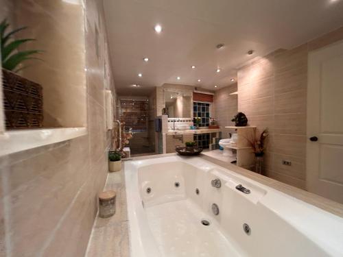 bubbelbad, Pacificsunset Renaca in Renaca Beach