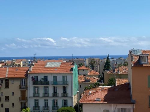 Charmant T2 Nice proche promenade des anglais, Ницца