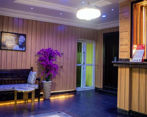 Empfangshalle, Royal Winners Hotel, Port Harcourt, Nigeria in Port Harcourt
