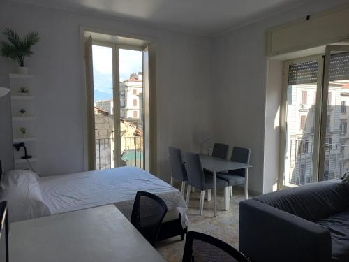 Vista Mancini, Napoli