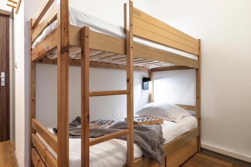 1 double bed, 1 sofa bed