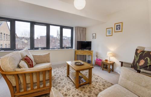 22 John Walker House - image 7
