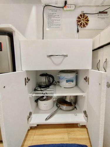 Studio Marine Theme by Emman & Jovy Staycation in Valenzuela