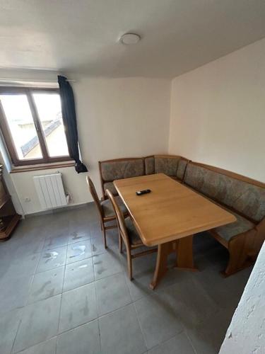 Entire apartment 2 bedroom 5 beds in Forbach