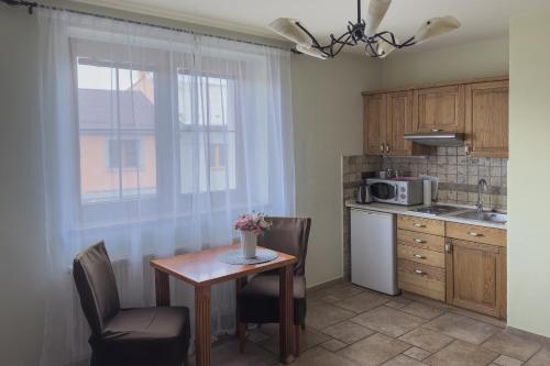 Penzion No. 1 - RESTAURACE TAVERNA U PECE in เรปชิน