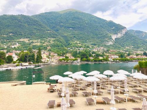 "The Balbianello Lake House Blue" in เลนโน