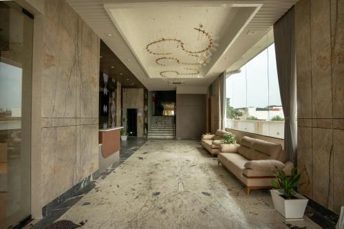 Hotel La Arriba in วัตวา